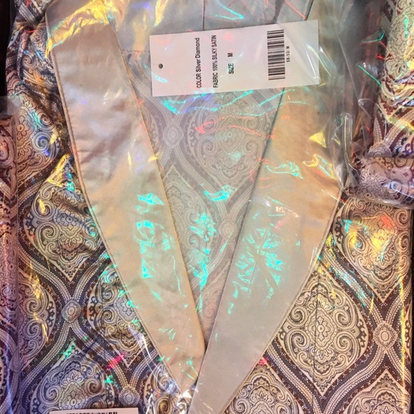 Silky Summer Retro Robes - Picture 4 of 6